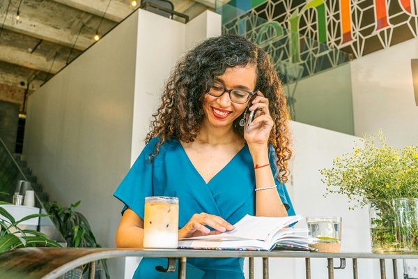 Décoder les Secrets d'une Étiquette de Vin Français : Guide Complet et Facile